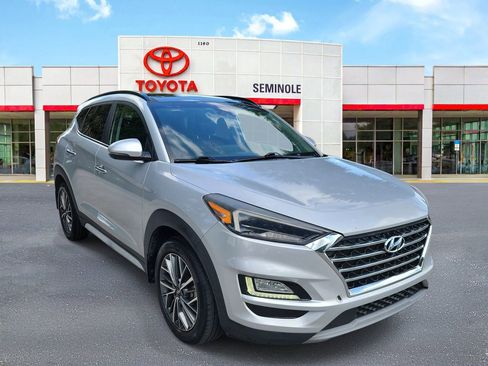 Used 2019 Hyundai Tucson Ultimate w/ Cargo Package FWD image 2