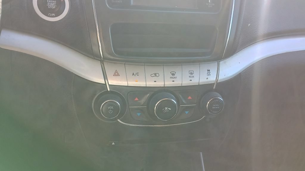 Used 2020 Dodge Journey SE FWD image 13