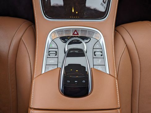 Used 2019 Mercedes-Benz S 560 4MATIC Coupe image 27