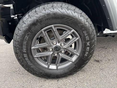 Used 2025 Jeep Wrangler Sport S image 10