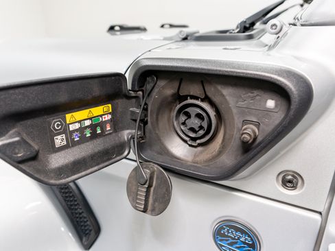 Used 2024 Jeep Wrangler High Altitude AWD/4WD image 39