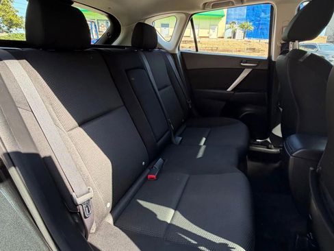 Used 2012 MAZDA MAZDA3 s Touring image 21