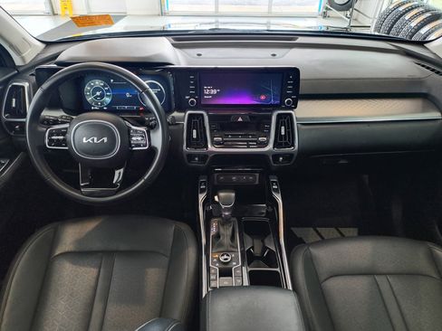 Used 2023 Kia Sorento SX image 8