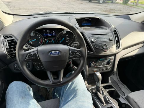 Used 2017 Ford Escape SE FWD image 22