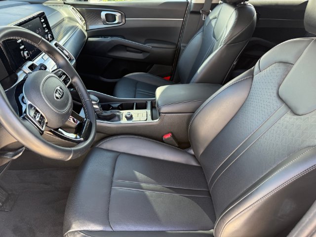 Used 2021 Kia Sorento S FWD image 9