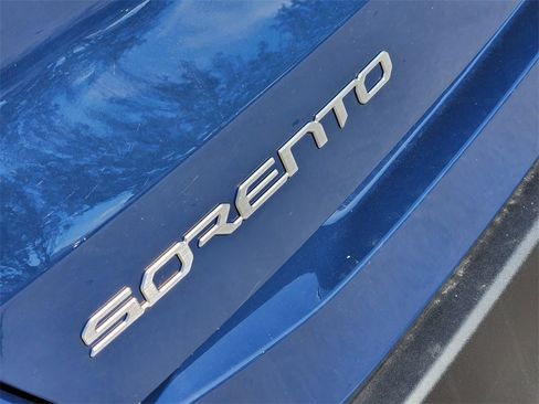 New 2026 Kia Sorento S image 7