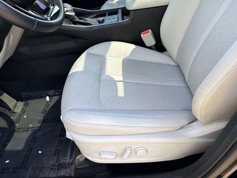 Used 2023 Kia Sorento S w/ Panoramic Sunroof Package AWD/4WD image 15