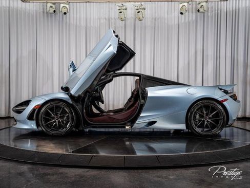 Used 2018 McLaren 720S Luxury RWD image 13