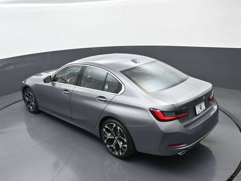 Used 2025 BMW 330i xDrive Sedan AWD/4WD image 33