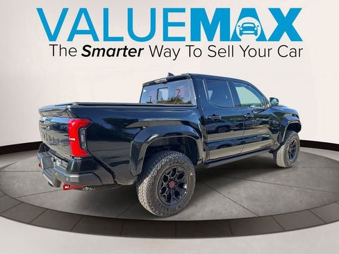 Used 2025 Toyota Tacoma TRD Pro AWD/4WD image 3