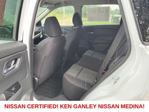 Certified 2026 Nissan Rogue SV AWD/4WD image 37