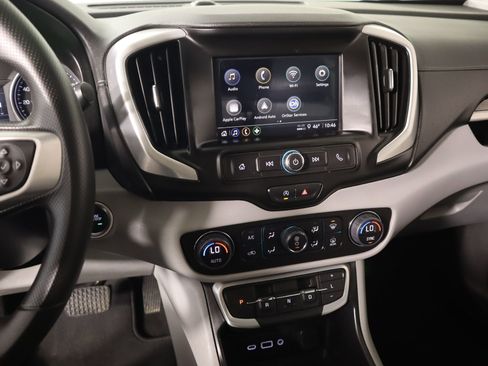 Used 2024 GMC Terrain SLE w/ Driver Convenience Package FWD image 5