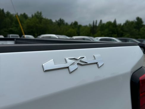 Used 2021 GMC Sierra 1500 Elevation w/ Preferred Package image 11