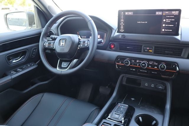 New 2026 Honda Pilot TrailSport image 10