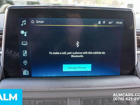 Used 2024 Chevrolet Suburban LT image 40