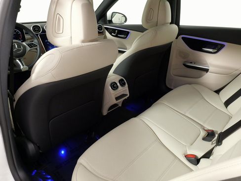 Used 2024 Mercedes-Benz C 300 4MATIC Sedan image 55