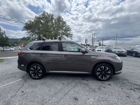 Used 2018 Mitsubishi Outlander SEL AWD/4WD image 8