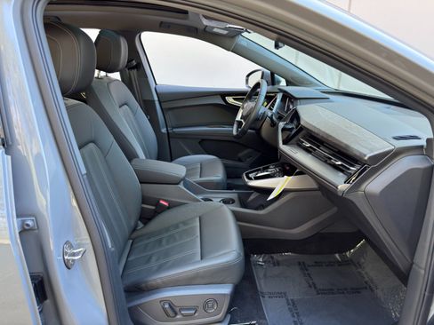 Used 2024 Audi Q4 e-tron Premium Plus w/ Premium Plus image 16