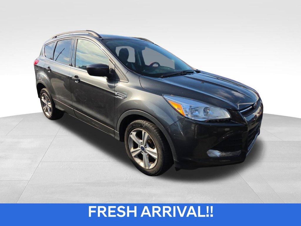 Used 2016 Ford Escape SE w/ Equipment Group 201A FWD image 1