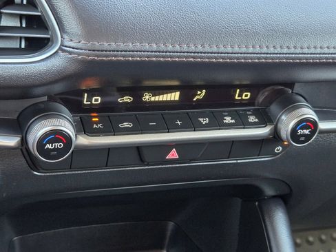 Used 2025 MAZDA MAZDA3 s FWD image 26
