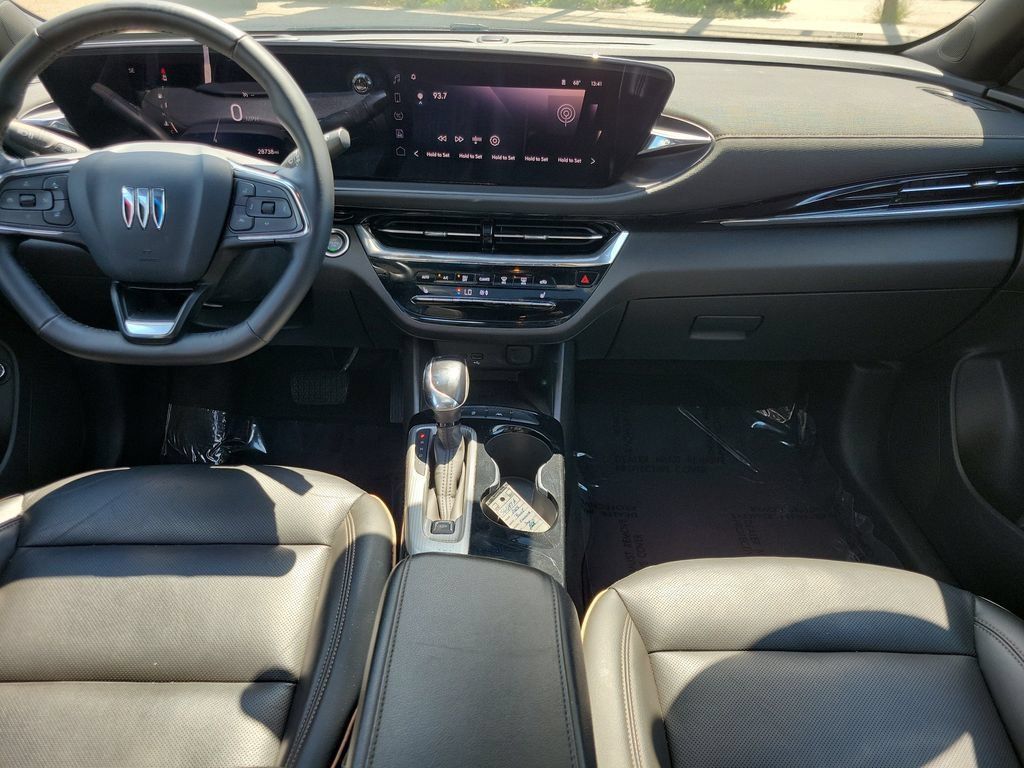 Used 2025 Buick Envista Preferred FWD image 12