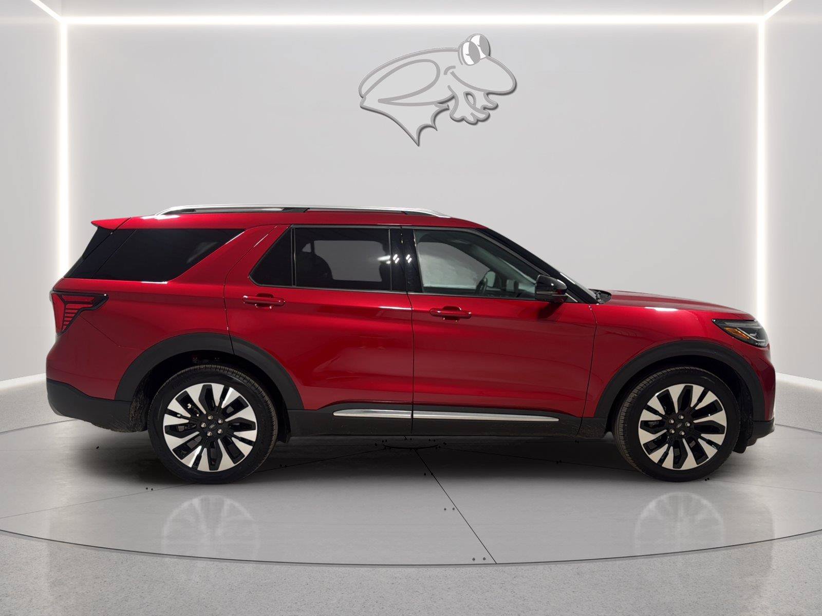 Used 2025 Ford Explorer Platinum w/ LUX Leather Package AWD/4WD image 6