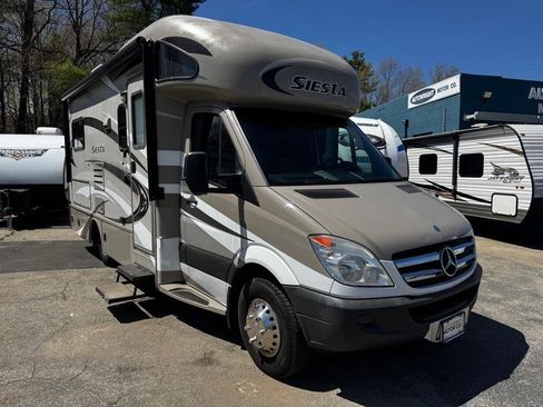 Used 2013 Mercedes-Benz Sprinter 3500 image 8