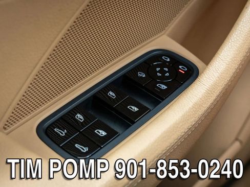 Used 2019 Porsche Panamera image 26