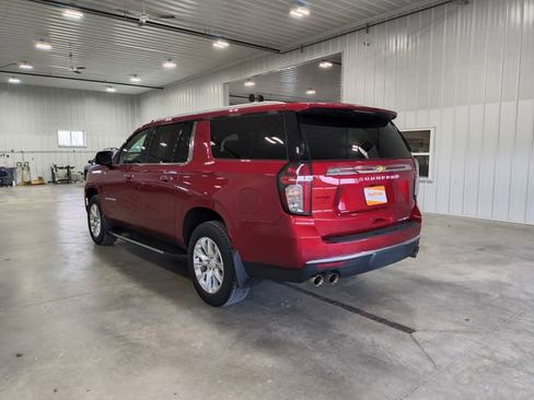 Used 2023 Chevrolet Suburban Premier AWD/4WD image 6