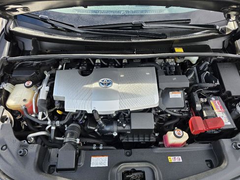 Used 2018 Toyota Prius Prime Premium image 21
