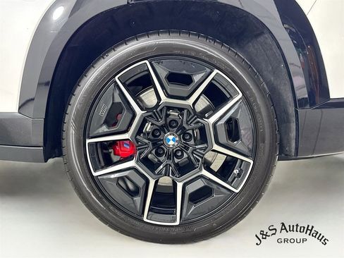 Used 2024 BMW XM AWD/4WD image 40