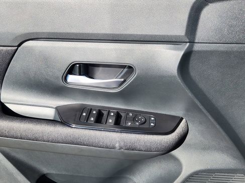 New 2025 Nissan Kicks SV w/ SV Premium Package image 6