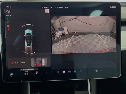 Used 2021 Tesla Model Y Long Range image 26