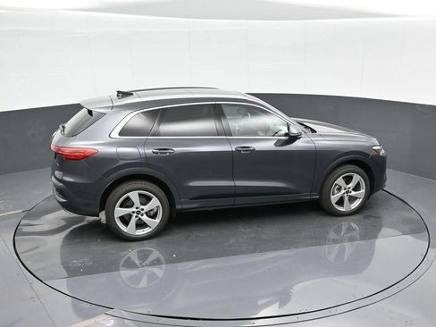 Used 2025 Audi Q5 Premium Plus w/ Premium Plus AWD/4WD image 24