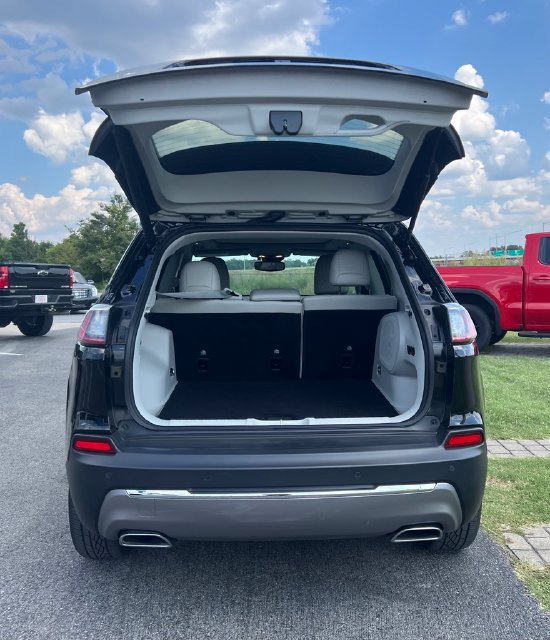 Used 2021 Jeep Cherokee Limited AWD/4WD image 25