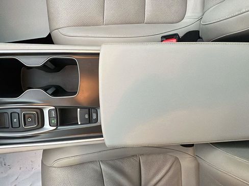 Used 2018 Honda Accord EX-L image 24