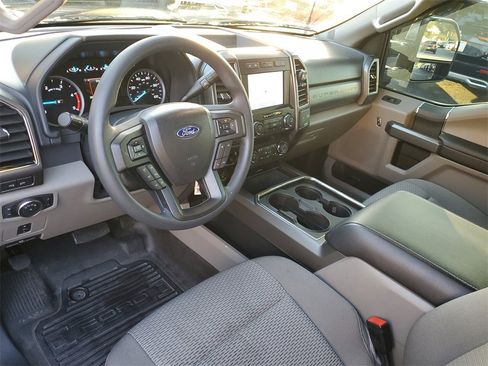 Used 2022 Ford F450 XLT w/ XLT Value Package image 14