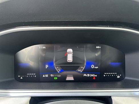 New 2026 Volkswagen Taos SE image 19