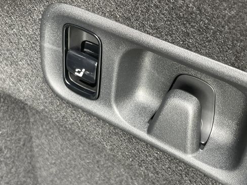 New 2026 Mercedes-Benz C 300 Sedan image 11