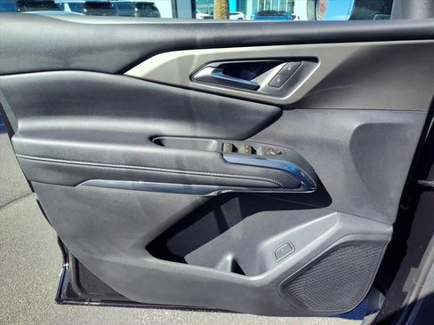 New 2026 Chevrolet Traverse LT w/ LPO, Floor Liner Package FWD image 9