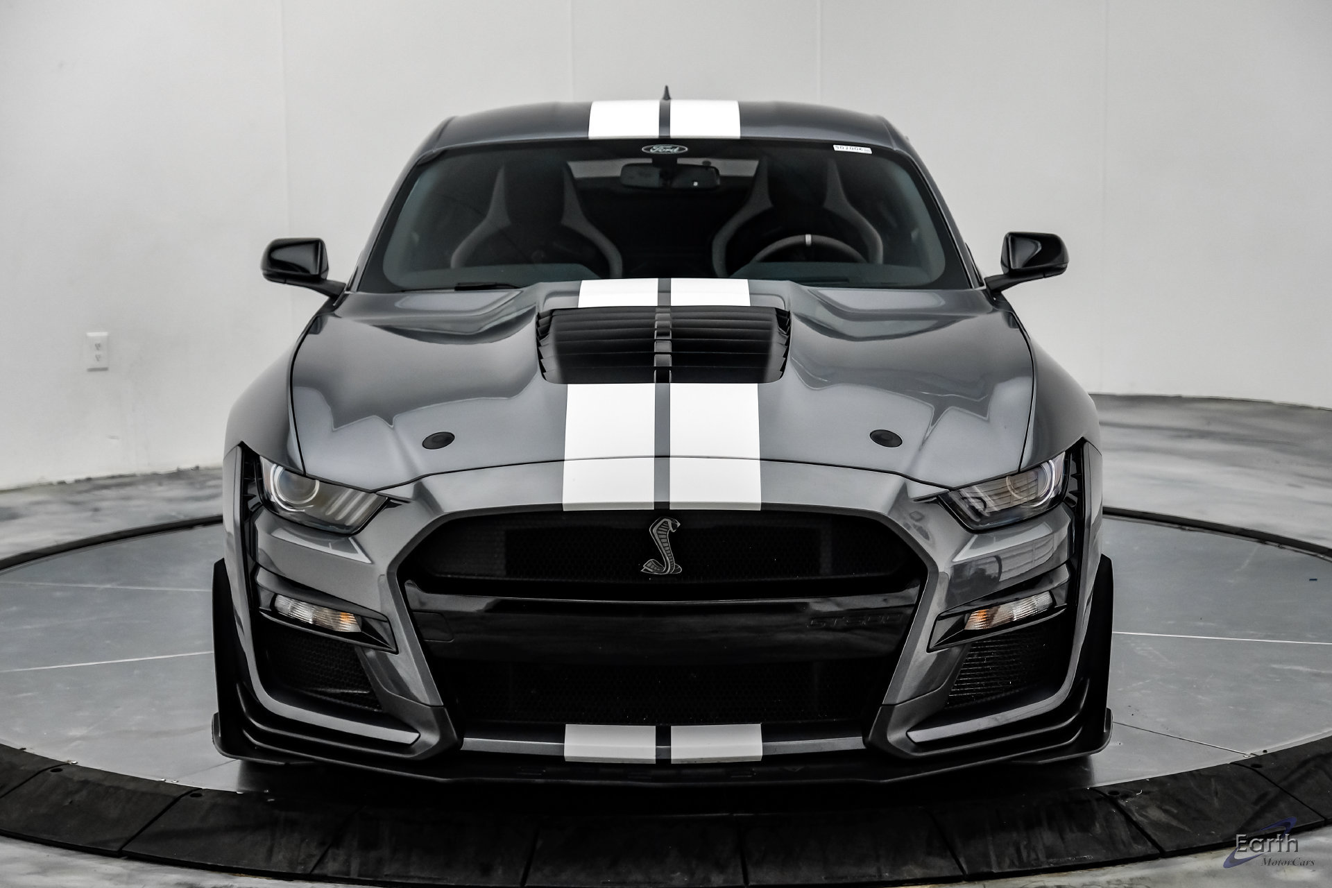 Used 2021 Ford Mustang Shelby GT500 w/ Carbon Fiber Track Pack RWD image 35