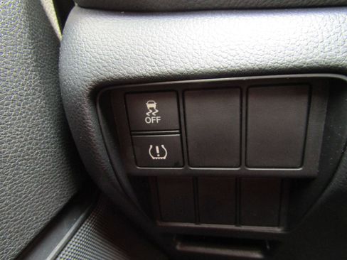 Used 2018 Honda CR-V LX image 19