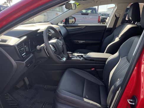 Used 2024 Lexus NX 250 FWD image 17