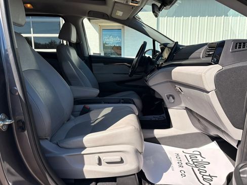 Used 2018 Honda Odyssey Elite image 12
