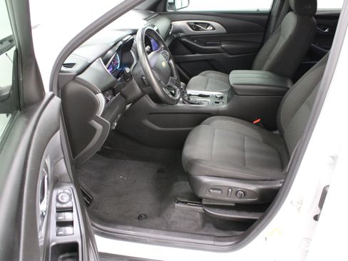 Used 2022 Chevrolet Traverse LT FWD image 14