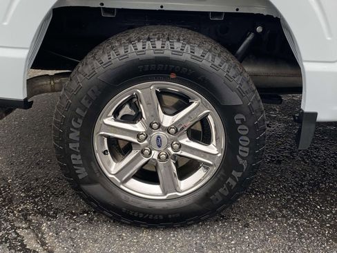 Used 2025 Ford F150 XLT w/ Equipment Group 301A Standard AWD/4WD image 8