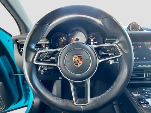 Used 2021 Porsche Macan S image 11
