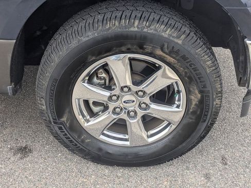 Used 2018 Ford F150 XLT w/ Equipment Group 302A Luxury image 15