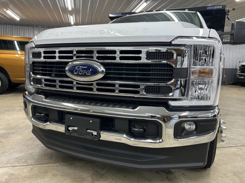 Used 2023 Ford F350 XL w/ Snow Plow Prep Package image 7