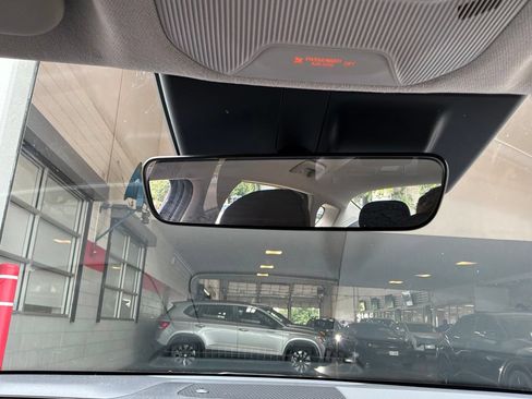 Used 2025 Kia K4 FWD image 17